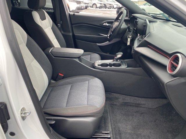 Photo of 2024 Summit White Chevrolet Trax