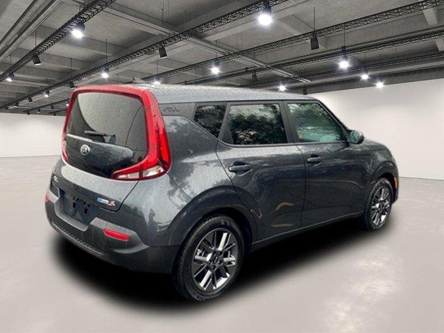 Photo of 2021 Gravity Gray Kia Soul
