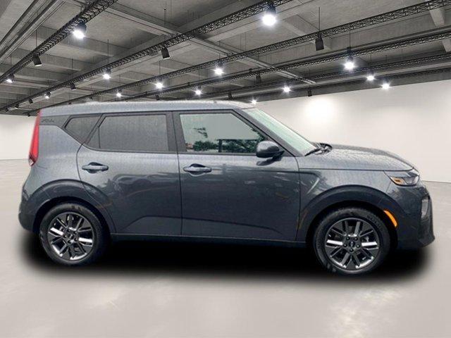Photo of 2021 Gravity Gray Kia Soul