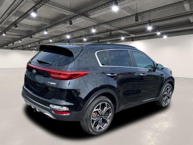 Photo of 2022 Black Cherry Pearl Kia Sportage