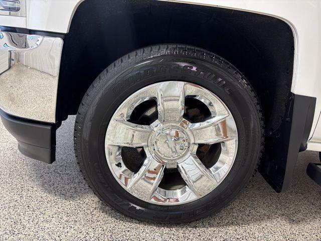 Photo of 2018 Summit White Chevrolet Silverado 1500
