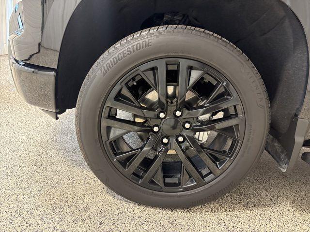 Photo of 2024 Black Chevrolet Silverado 1500