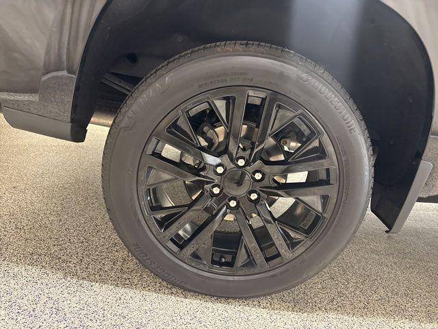Photo of 2024 Black Chevrolet Silverado 1500