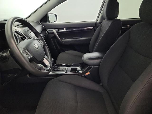 Photo of 2015 Remington Red Metallic Kia Sorento