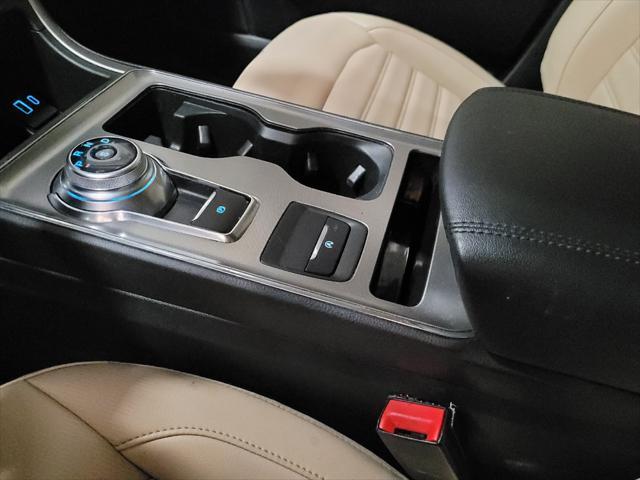 Photo of 2022 Carbonized Gray Metallic Ford Edge