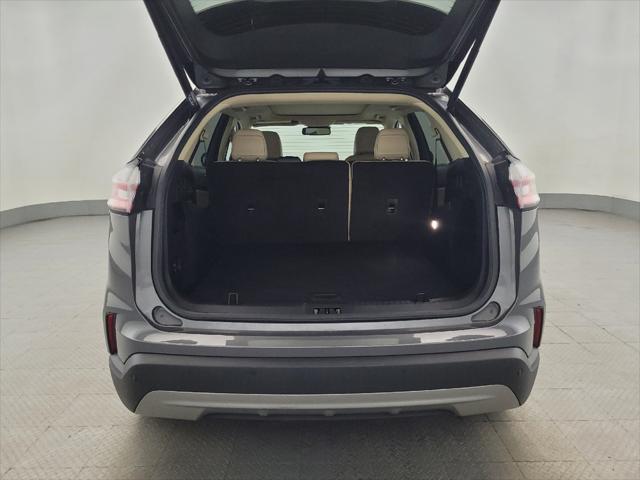Photo of 2022 Carbonized Gray Metallic Ford Edge
