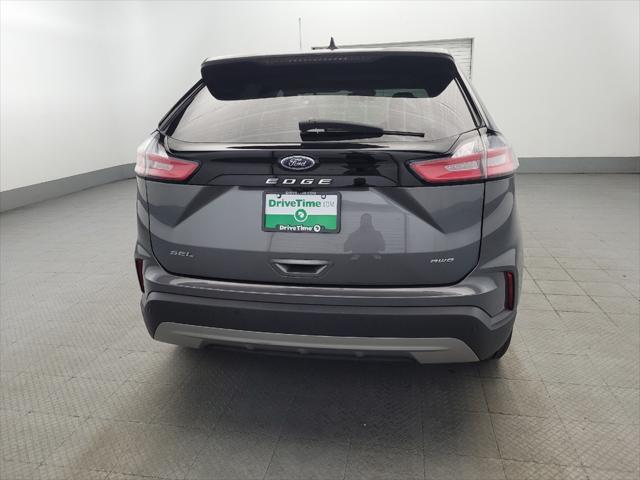 Photo of 2022 Carbonized Gray Metallic Ford Edge