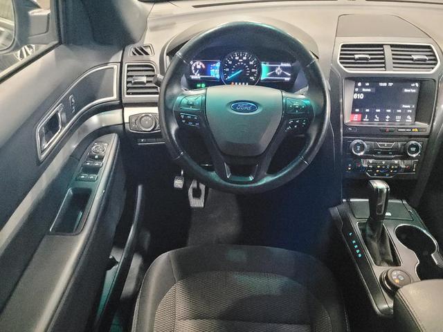 Photo of 2017 Shadow Black Ford Explorer