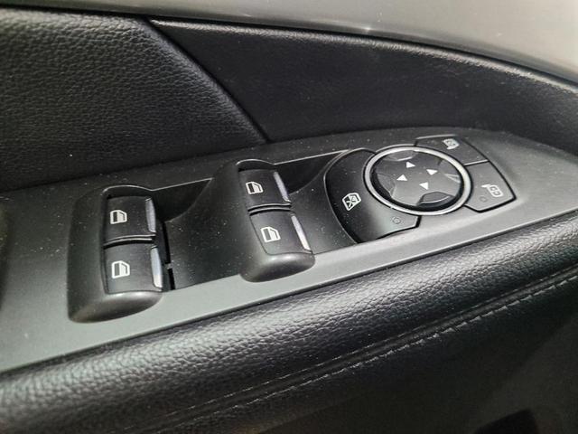 Photo of 2017 Shadow Black Ford Explorer