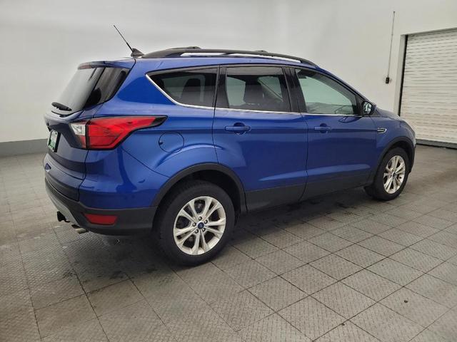 Photo of 2019 Lightning Blue Metallic Ford Escape