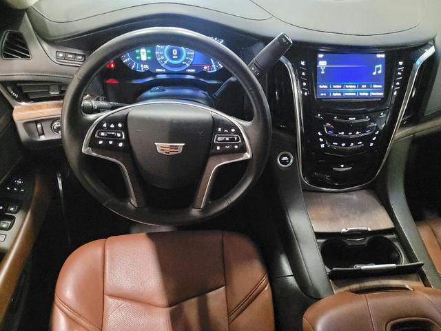 Photo of 2016 Crystal White Tricoat Cadillac Escalade ESV