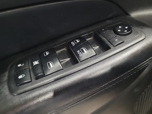 Photo of 2018 Diamond Black Crystal Pearlcoat Jeep Grand Cherokee