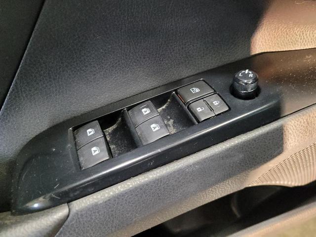 Photo of 2019 Blue Toyota Camry