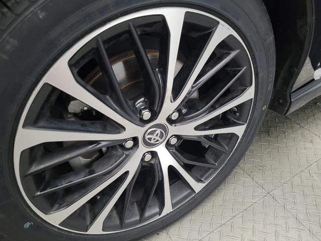 Photo of 2019 Blue Toyota Camry