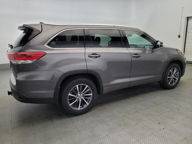 Photo of 2018 Predawn Gray Mica Toyota Highlander