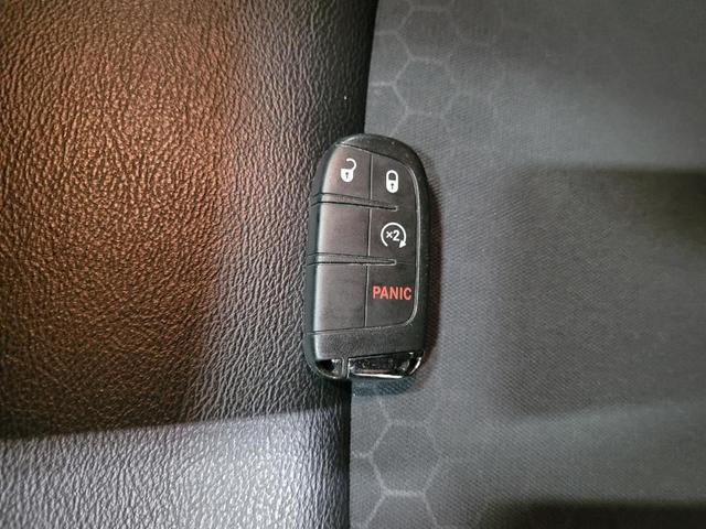 Photo of 2019 Billet Silver Metallic Clearcoat Jeep Compass