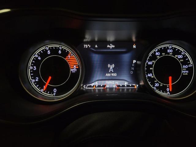 Photo of 2019 Diamond Black Crystal Pearlcoat Jeep Cherokee