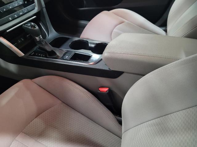 Photo of 2016 Symphony Silver Hyundai SONATA