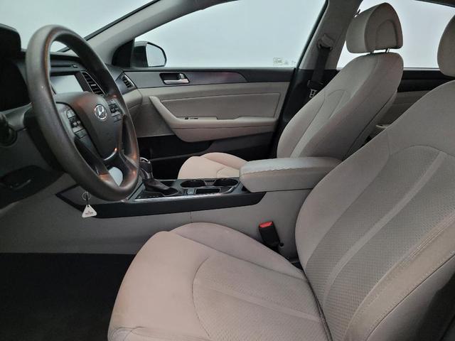 Photo of 2016 Symphony Silver Hyundai SONATA