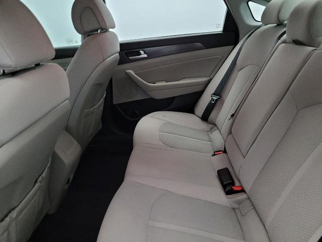 Photo of 2016 Symphony Silver Hyundai SONATA