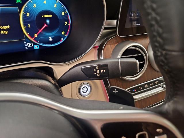 Photo of 2022 Blue Mercedes-Benz GLC 300