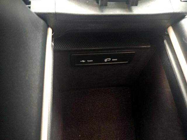 Photo of 2022 Blue Mercedes-Benz GLC 300