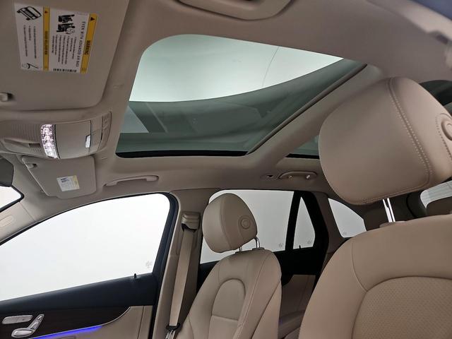 Photo of 2022 Blue Mercedes-Benz GLC 300