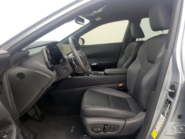 Photo of 2023 Silver Lexus RX 350