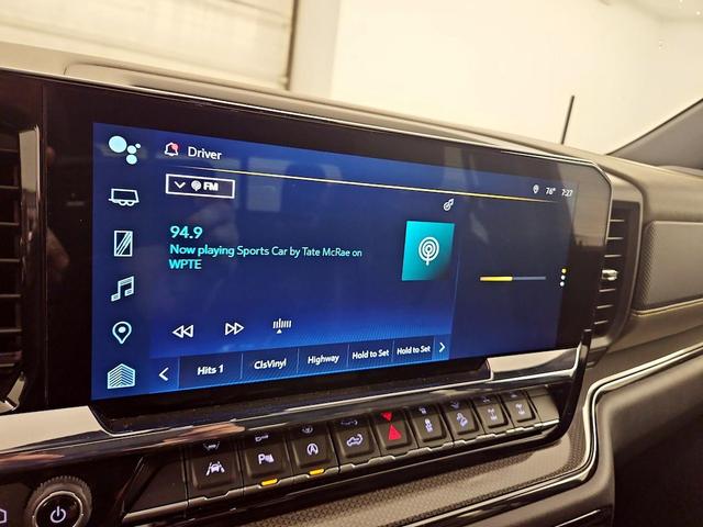 Photo of 2022 Blue Chevrolet Silverado 1500
