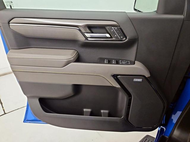 Photo of 2022 Blue Chevrolet Silverado 1500