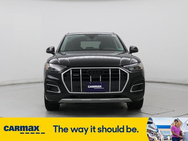 Photo of 2021 Black Audi Q5
