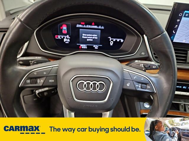 Photo of 2021 Black Audi Q5