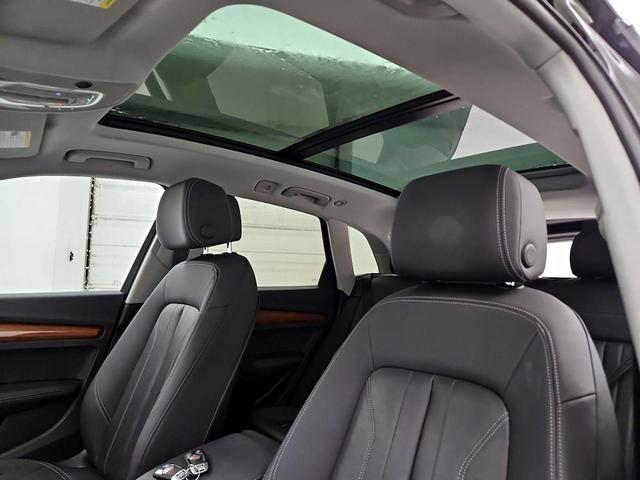 Photo of 2021 Black Audi Q5