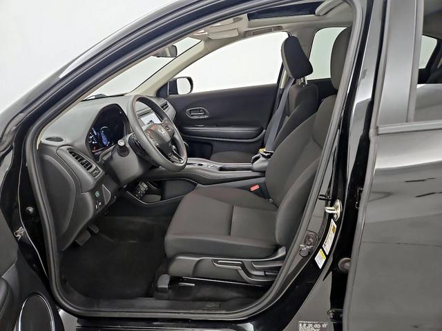 Photo of 2016 Black Honda HR-V