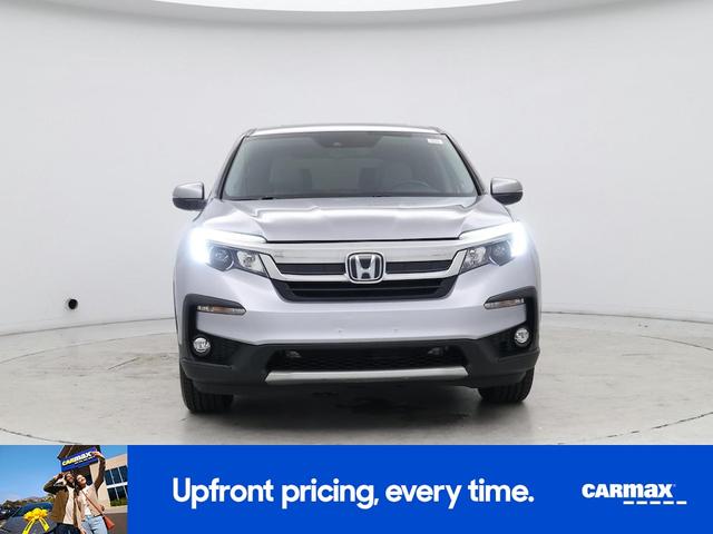 Photo of 2021 Silver Honda Pilot