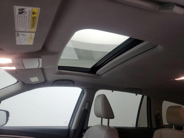 Photo of 2021 Silver Honda Pilot