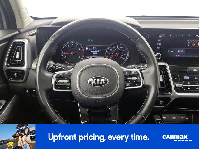 Photo of 2021 White Kia Sorento
