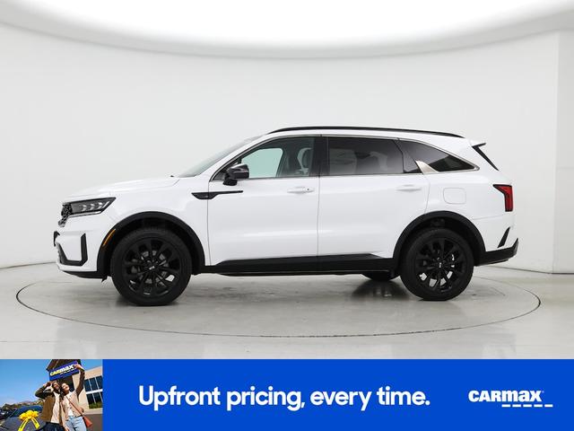 Photo of 2021 White Kia Sorento