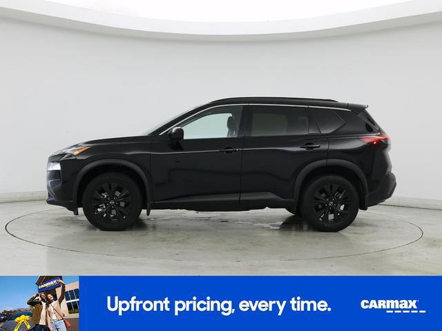 Photo of 2023 Black Nissan Rogue