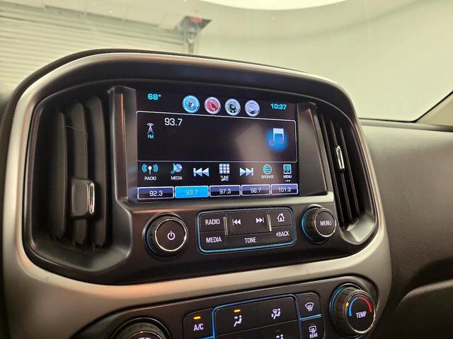 Photo of 2017 Gray Chevrolet Colorado