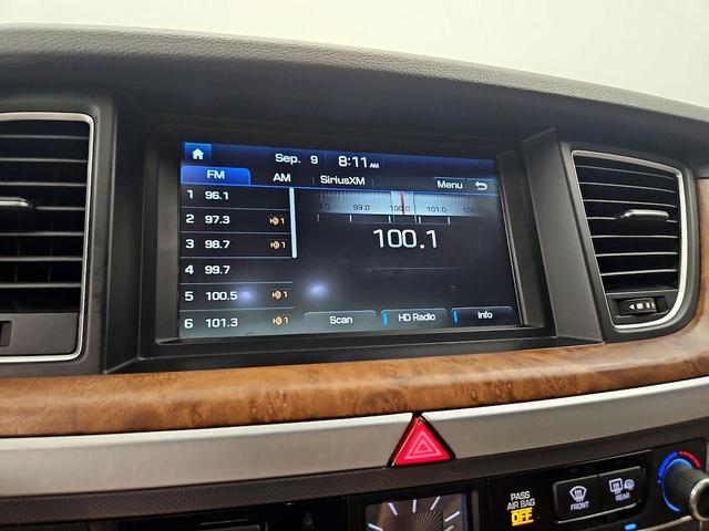 Photo of 2015 Black Hyundai Genesis