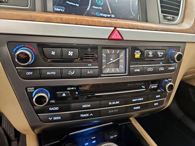 Photo of 2015 Black Hyundai Genesis
