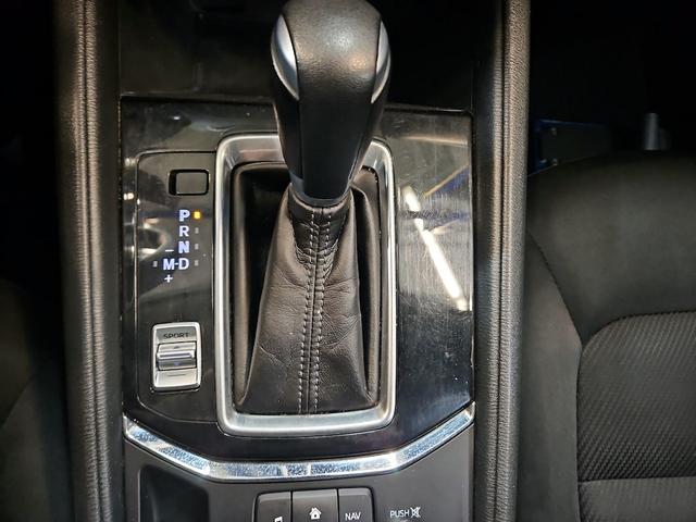 Photo of 2017 White Mazda CX-5