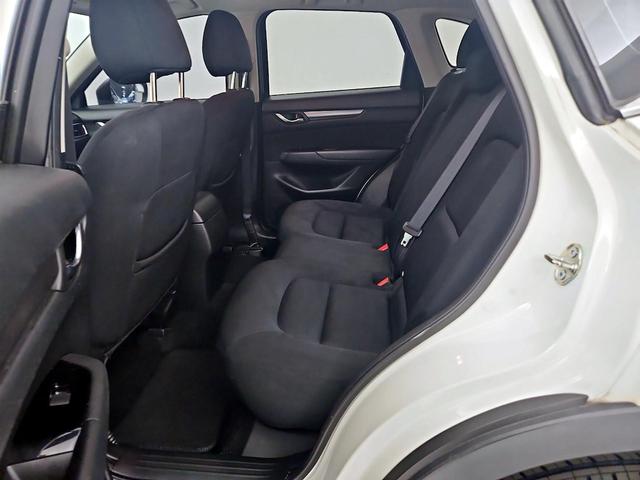 Photo of 2017 White Mazda CX-5