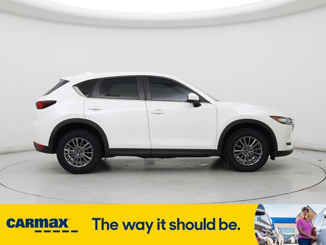 Photo of 2017 White Mazda CX-5