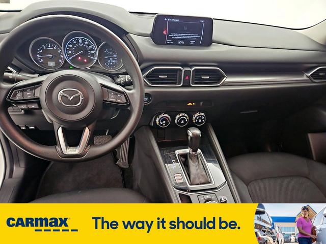 Photo of 2017 White Mazda CX-5