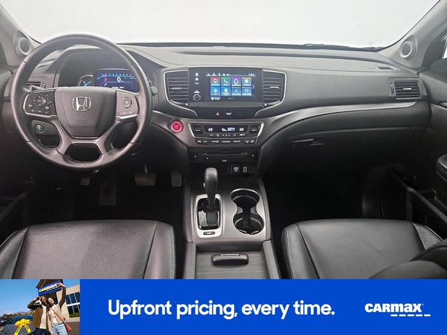 Photo of 2019 White Honda Pilot