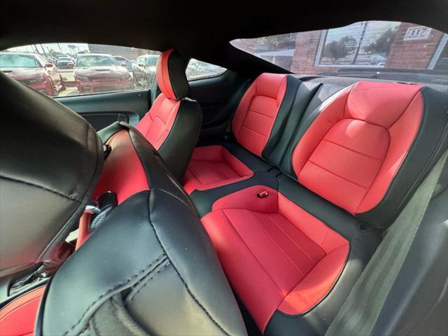 Photo of 2020 Blue Ford Mustang