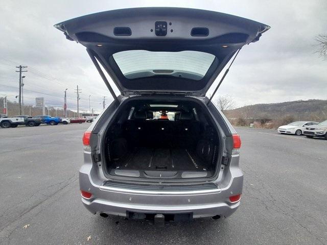 Photo of 2017 Billet Silver Metallic Clearcoat Jeep Grand Cherokee