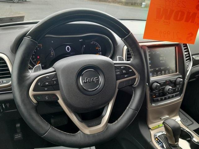 Photo of 2017 Billet Silver Metallic Clearcoat Jeep Grand Cherokee